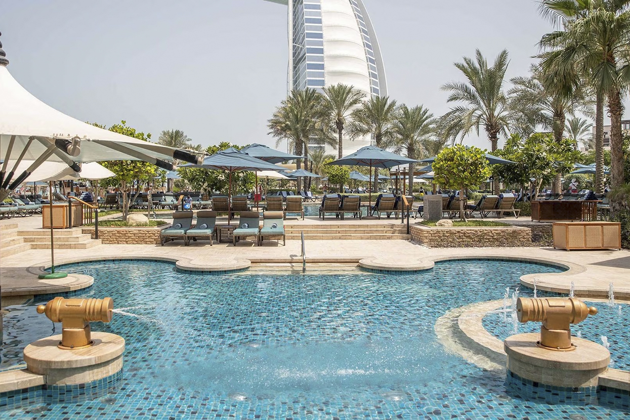 تور دبی هتل Jumeirah Mina Al Salam